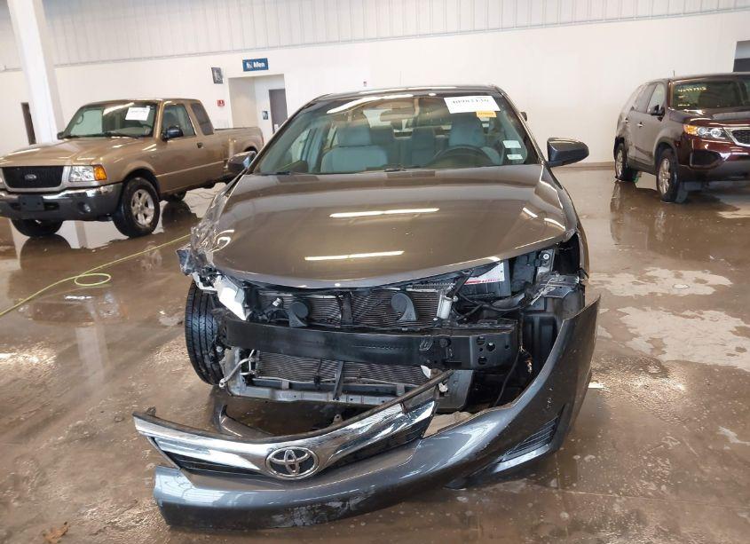 Photo 12 of 2014 Toyota Camry LE (VIN 4T4BF1FK5ER412146)