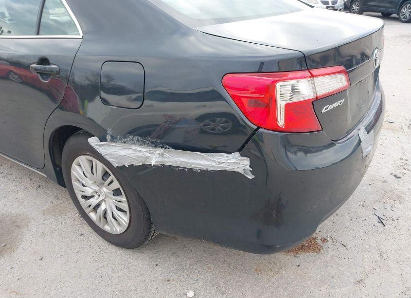 Photo 6 of 2014 Toyota Camry LE (VIN 4T4BF1FK5ER431912)