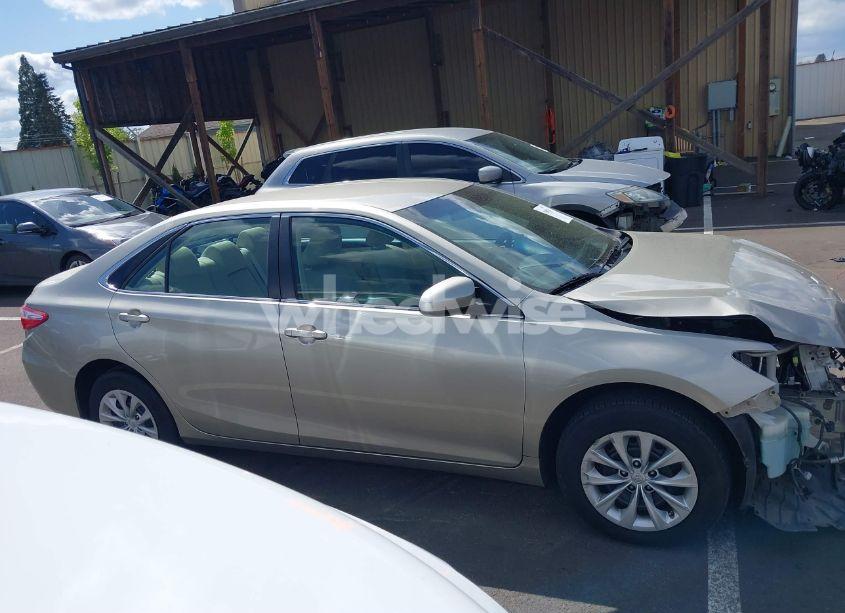Photo 14 of 2015 Toyota Camry LE (VIN 4T4BF1FK5FR460828)