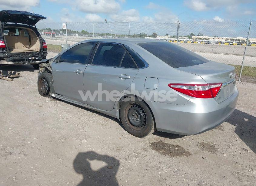 Photo 3 of 2015 Toyota Camry LE (VIN 4T4BF1FK5FR466130)