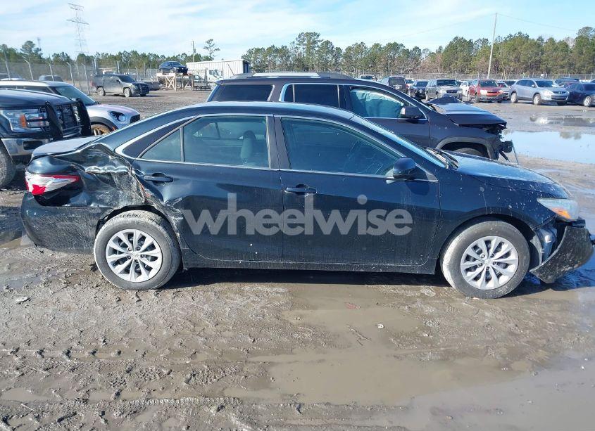 Photo 13 of 2015 Toyota Camry LE (VIN 4T4BF1FK5FR466578)