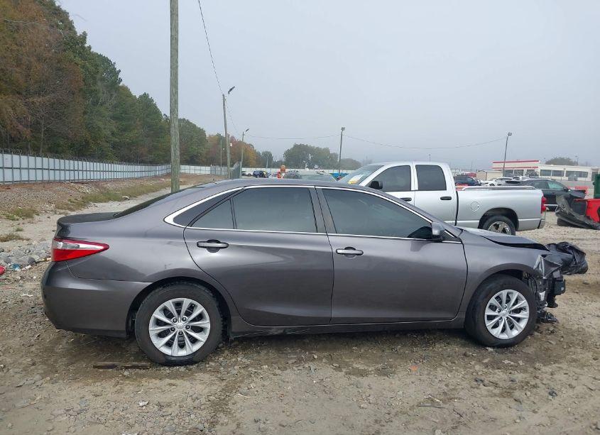 Photo 13 of 2015 Toyota Camry LE (VIN 4T4BF1FK5FR474017)