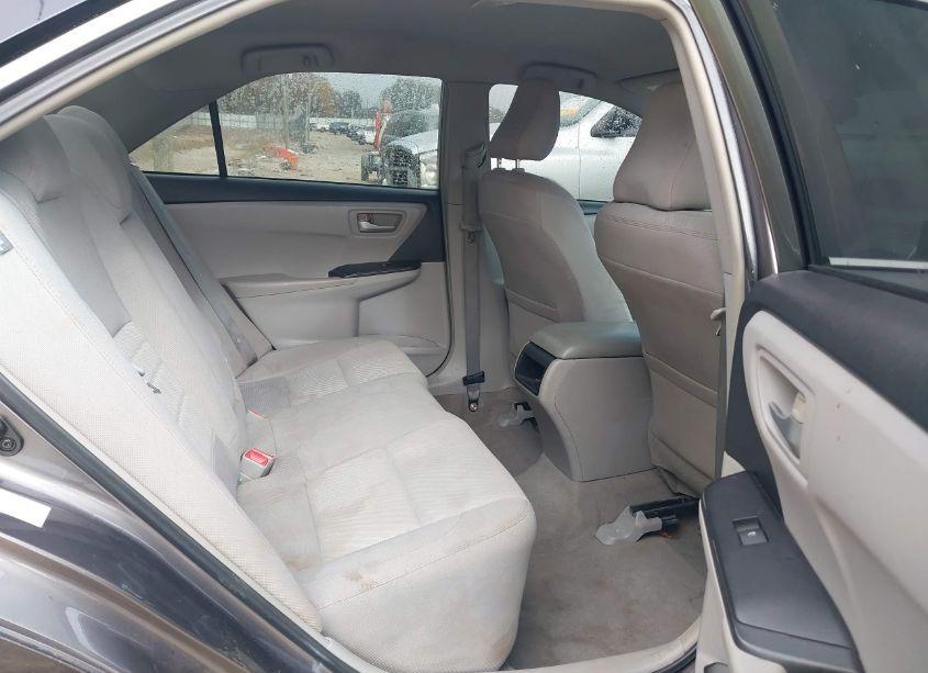 Photo 8 of 2015 Toyota Camry LE (VIN 4T4BF1FK5FR474017)