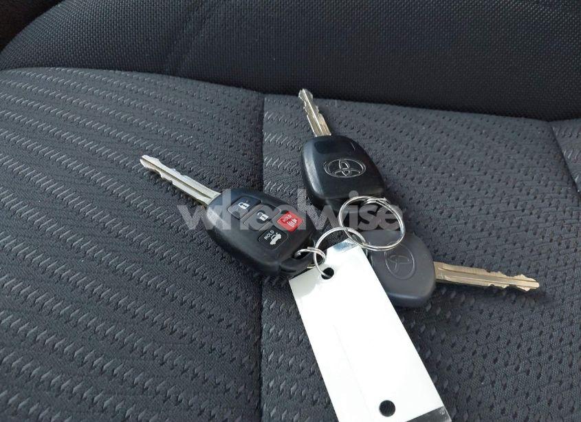 Photo 11 of 2015 Toyota Camry LE (VIN 4T4BF1FK5FR479427)