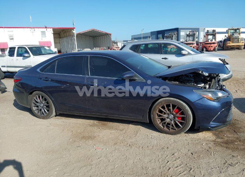 Photo 13 of 2015 Toyota Camry LE (VIN 4T4BF1FK5FR479427)