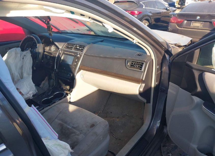 Photo 5 of 2015 Toyota Camry LE (VIN 4T4BF1FK5FR480030)