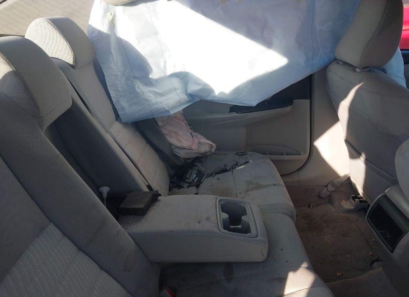 Photo 8 of 2015 Toyota Camry LE (VIN 4T4BF1FK5FR480030)