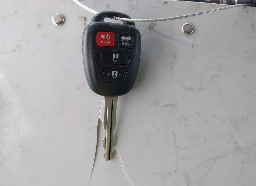 Photo 11 of 2015 Toyota Camry LE (VIN 4T4BF1FK5FR482327)