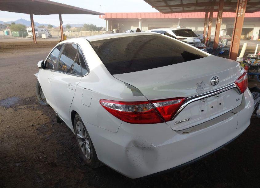 Photo 3 of 2015 Toyota Camry LE (VIN 4T4BF1FK5FR482327)