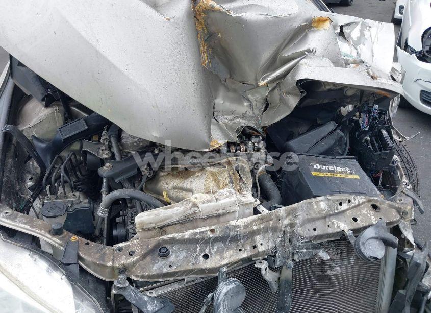 Photo 10 of 2015 Toyota Camry LE (VIN 4T4BF1FK5FR485275)