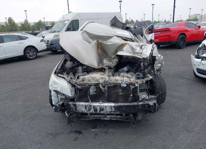 Photo 12 of 2015 Toyota Camry LE (VIN 4T4BF1FK5FR485275)