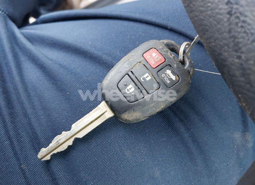 Photo 11 of 2015 Toyota Camry LE (VIN 4T4BF1FK5FR491139)