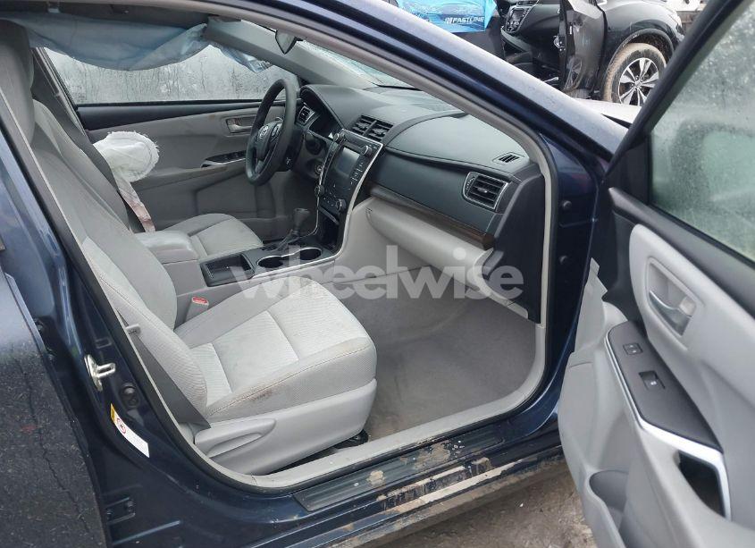 Photo 5 of 2015 Toyota Camry LE (VIN 4T4BF1FK5FR491139)