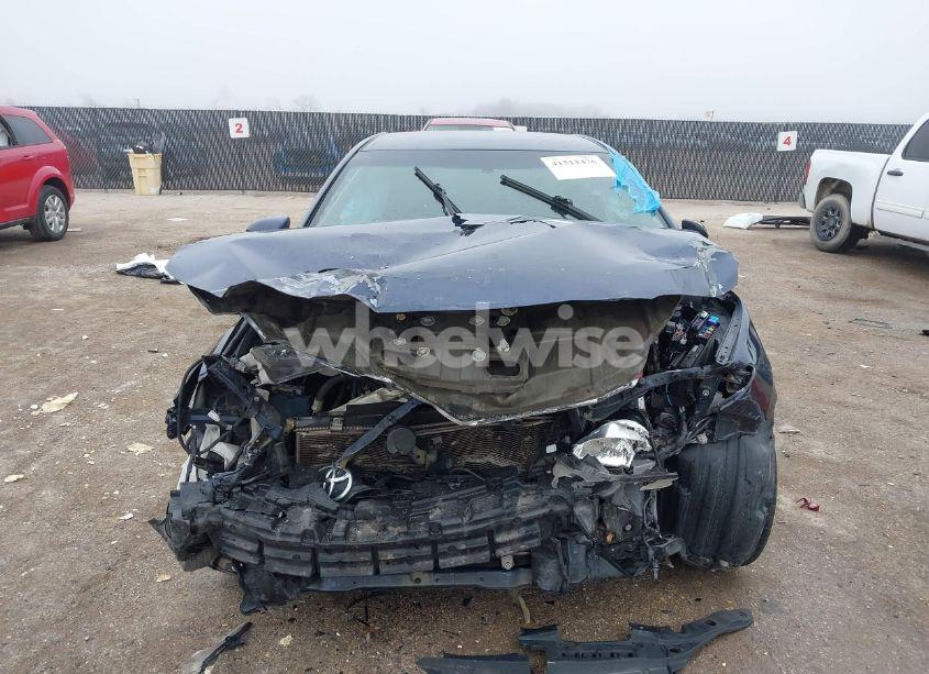 Photo 13 of 2015 Toyota Camry XLE (VIN 4T4BF1FK5FR504925)