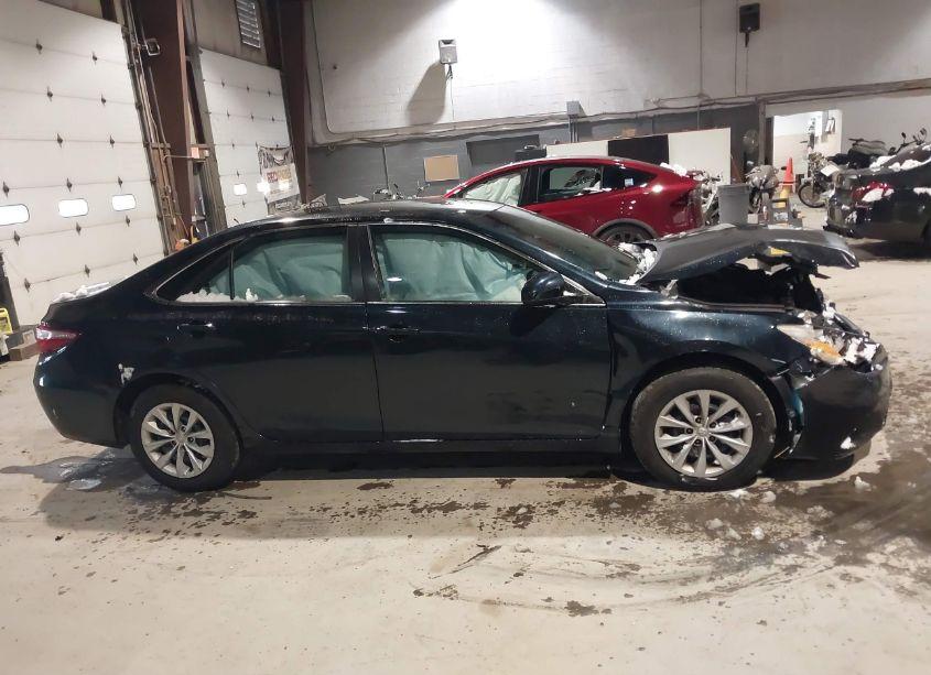 Photo 13 of 2015 Toyota Camry LE (VIN 4T4BF1FK5FR505766)