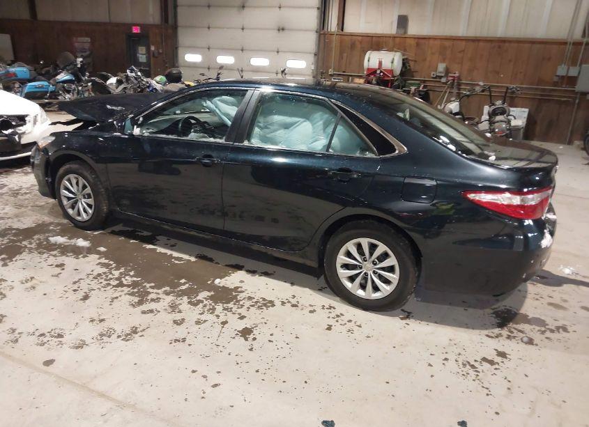 Photo 3 of 2015 Toyota Camry LE (VIN 4T4BF1FK5FR505766)
