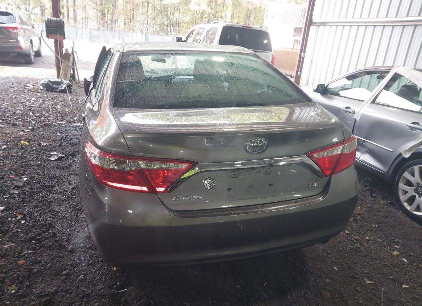 Photo 17 of 2015 Toyota Camry LE (VIN 4T4BF1FK5FR515696)