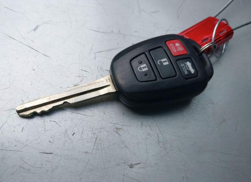 Photo 11 of 2016 Toyota Camry LE (VIN 4T4BF1FK5GR517272)