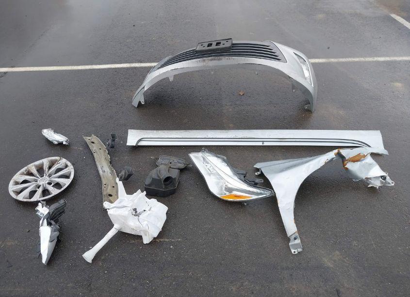 Photo 12 of 2016 Toyota Camry LE (VIN 4T4BF1FK5GR517272)