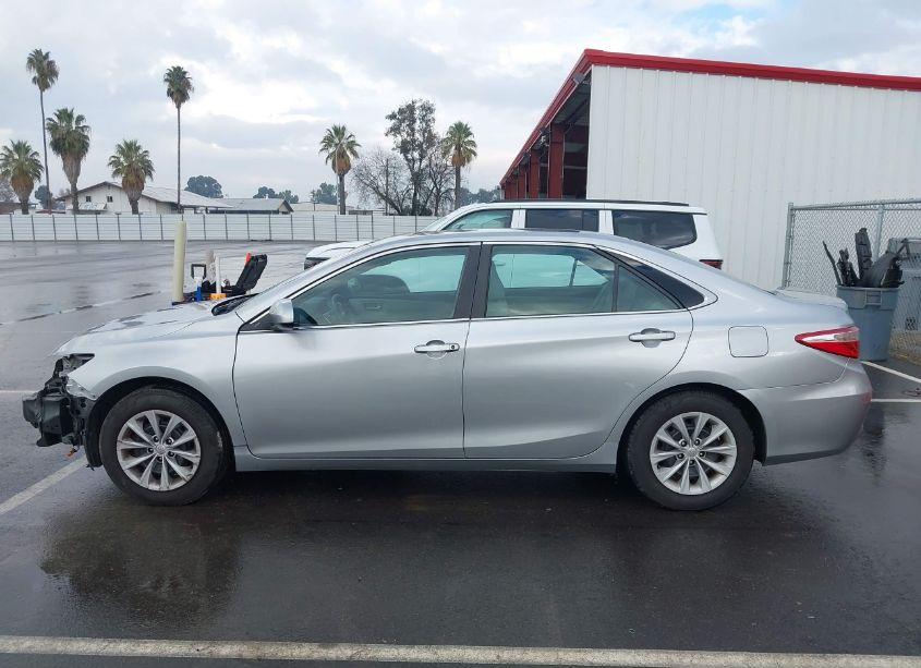 Photo 15 of 2016 Toyota Camry LE (VIN 4T4BF1FK5GR517272)