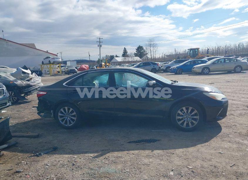 Photo 14 of 2016 Toyota Camry XLE (VIN 4T4BF1FK5GR533598)