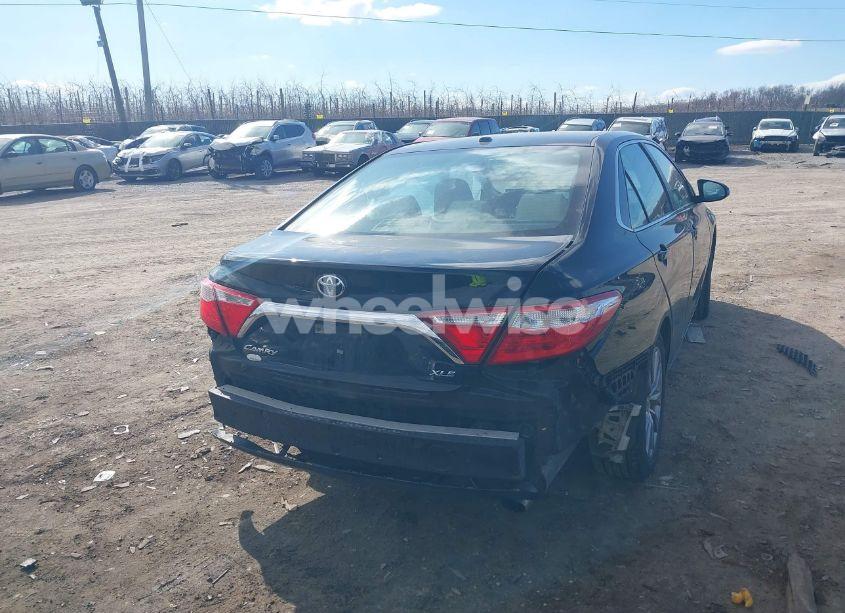 Photo 17 of 2016 Toyota Camry XLE (VIN 4T4BF1FK5GR533598)