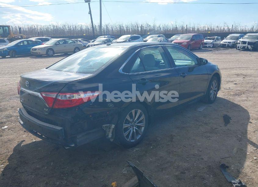 Photo 4 of 2016 Toyota Camry XLE (VIN 4T4BF1FK5GR533598)
