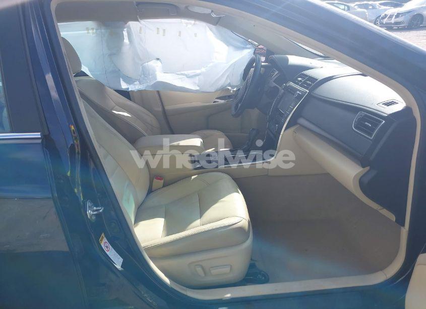 Photo 5 of 2016 Toyota Camry XLE (VIN 4T4BF1FK5GR533598)