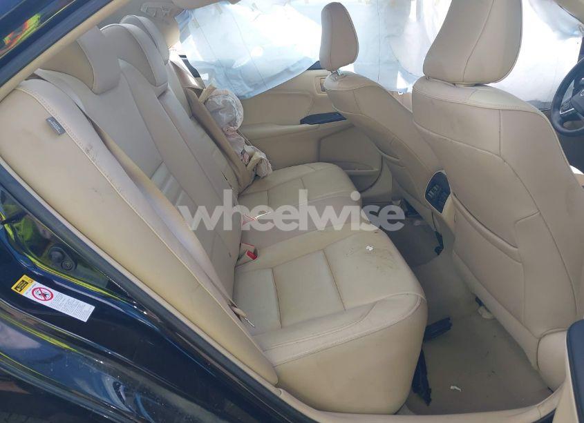 Photo 8 of 2016 Toyota Camry XLE (VIN 4T4BF1FK5GR533598)