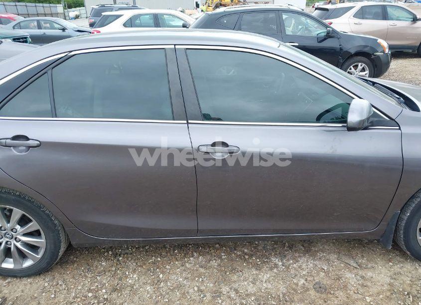 Photo 14 of 2016 Toyota Camry XLE (VIN 4T4BF1FK5GR540843)