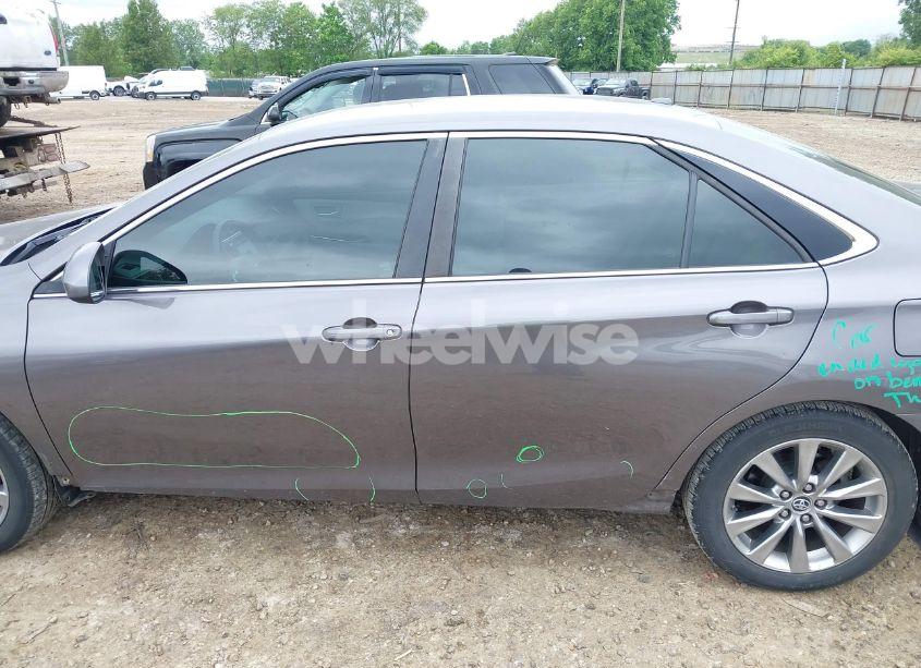 Photo 15 of 2016 Toyota Camry XLE (VIN 4T4BF1FK5GR540843)