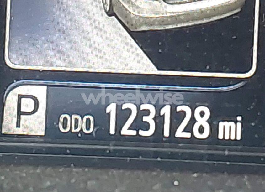 Photo 16 of 2016 Toyota Camry XLE (VIN 4T4BF1FK5GR540843)