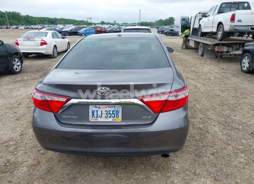 Photo 17 of 2016 Toyota Camry XLE (VIN 4T4BF1FK5GR540843)