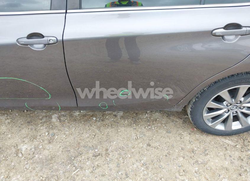 Photo 20 of 2016 Toyota Camry XLE (VIN 4T4BF1FK5GR540843)