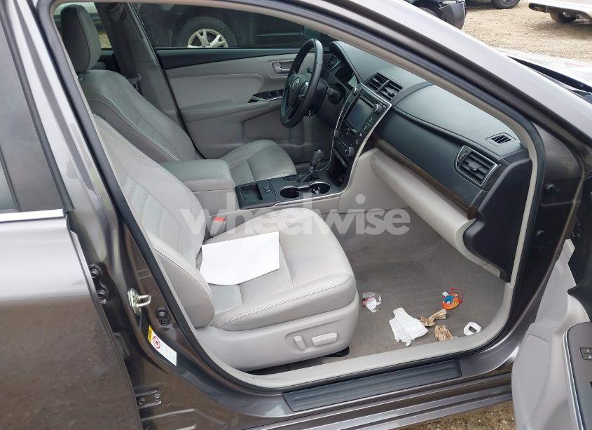 Photo 5 of 2016 Toyota Camry XLE (VIN 4T4BF1FK5GR540843)