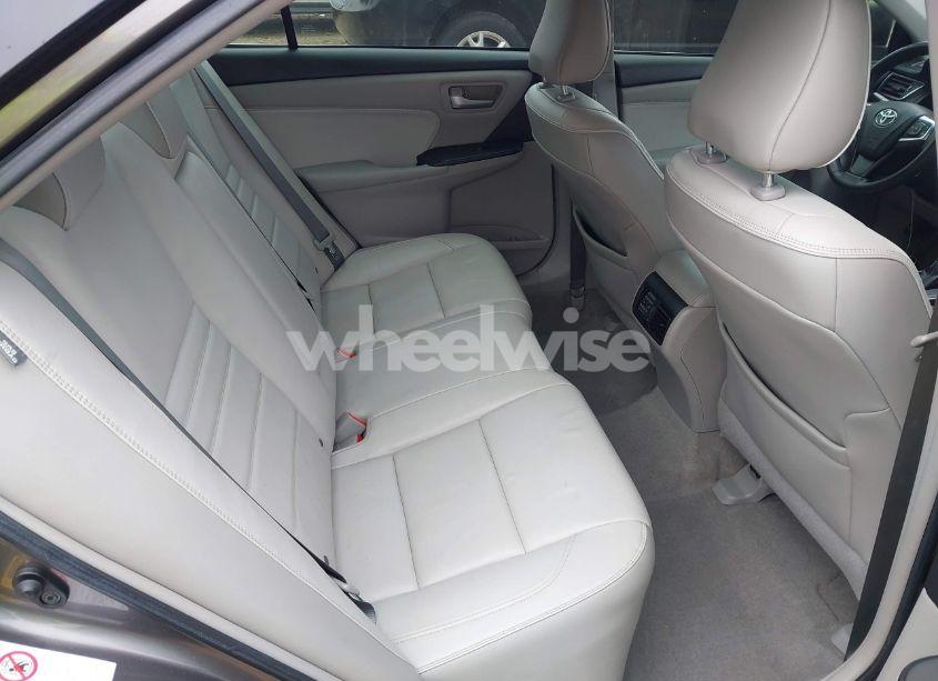 Photo 8 of 2016 Toyota Camry XLE (VIN 4T4BF1FK5GR540843)