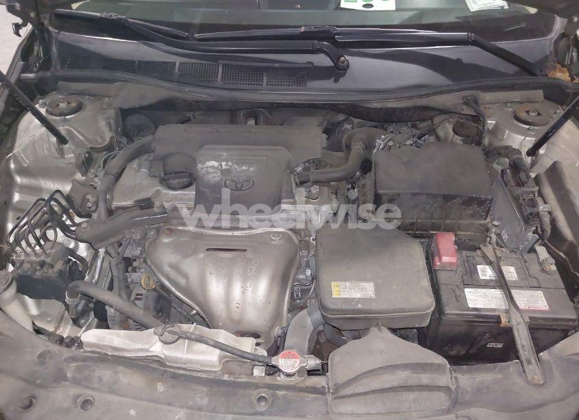 Photo 10 of 2016 Toyota Camry LE (VIN 4T4BF1FK5GR542592)