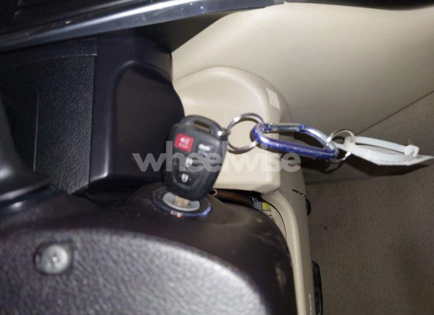 Photo 11 of 2016 Toyota Camry LE (VIN 4T4BF1FK5GR542592)