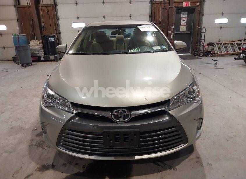 Photo 13 of 2016 Toyota Camry LE (VIN 4T4BF1FK5GR542592)
