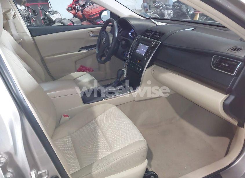 Photo 5 of 2016 Toyota Camry LE (VIN 4T4BF1FK5GR542592)