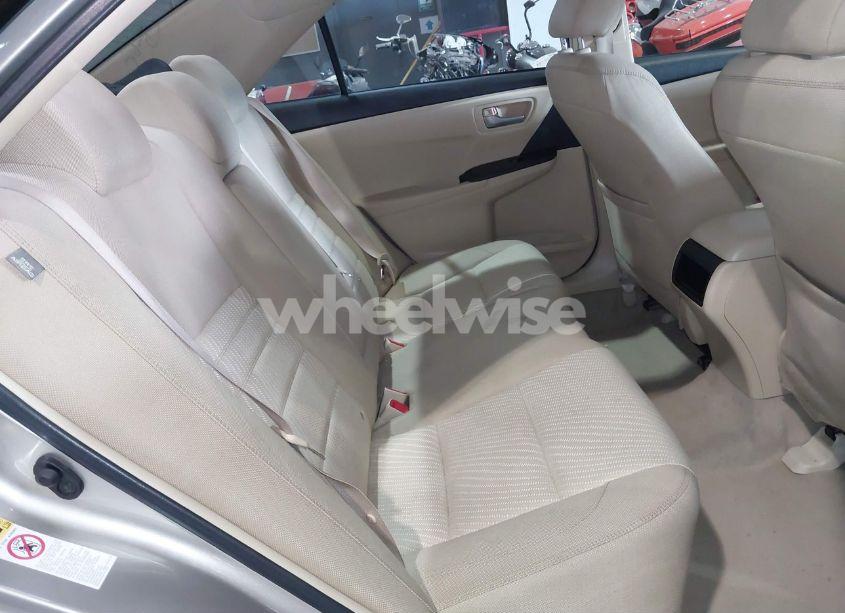 Photo 8 of 2016 Toyota Camry LE (VIN 4T4BF1FK5GR542592)