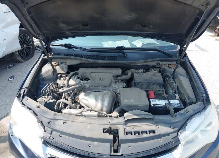 Photo 10 of 2016 Toyota Camry LE (VIN 4T4BF1FK5GR545962)