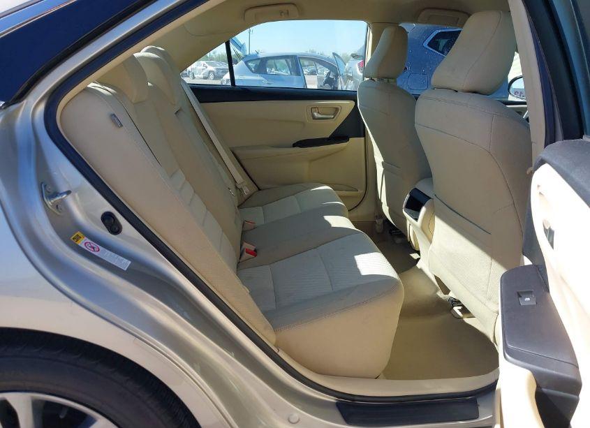 Photo 8 of 2016 Toyota Camry LE (VIN 4T4BF1FK5GR555519)