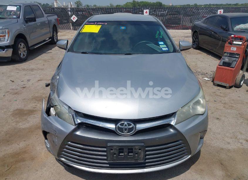 Photo 12 of 2016 Toyota Camry LE (VIN 4T4BF1FK5GR570991)