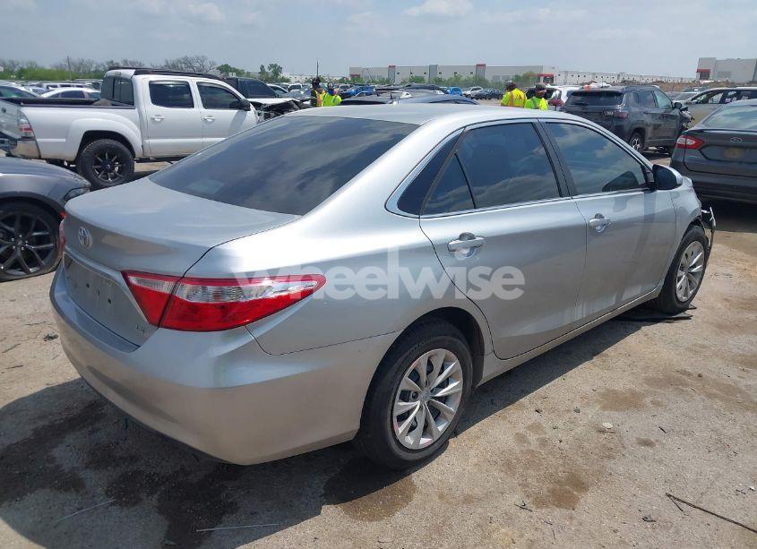 Photo 4 of 2016 Toyota Camry LE (VIN 4T4BF1FK5GR570991)