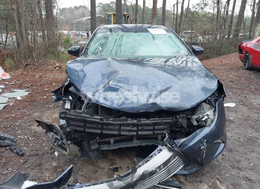 Photo 11 of 2016 Toyota Camry LE (VIN 4T4BF1FK5GR571929)