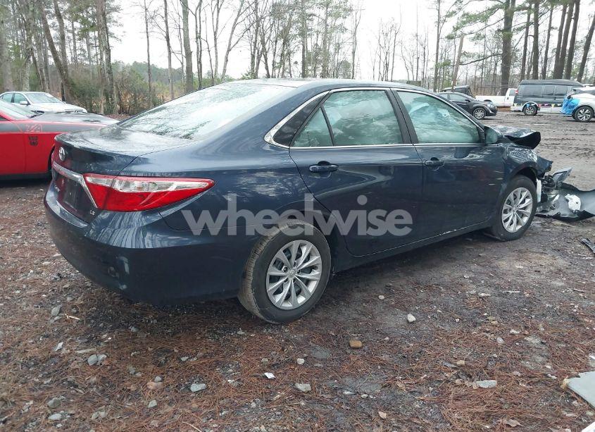 Photo 4 of 2016 Toyota Camry LE (VIN 4T4BF1FK5GR571929)