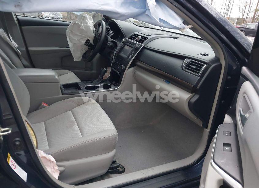 Photo 5 of 2016 Toyota Camry LE (VIN 4T4BF1FK5GR571929)