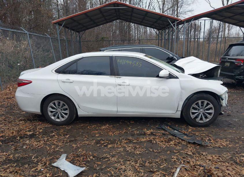 Photo 12 of 2016 Toyota Camry LE (VIN 4T4BF1FK5GR574264)