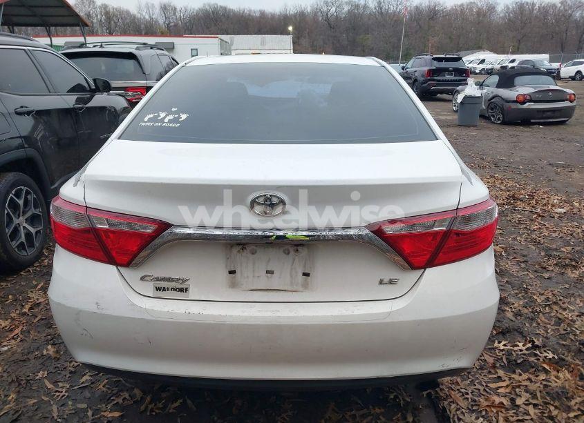 Photo 15 of 2016 Toyota Camry LE (VIN 4T4BF1FK5GR574264)